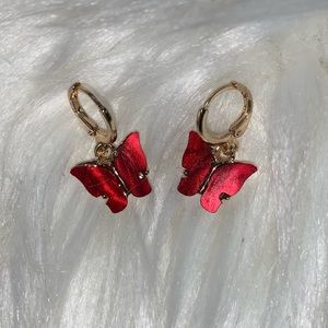 🦋Butterfly earrings 😍